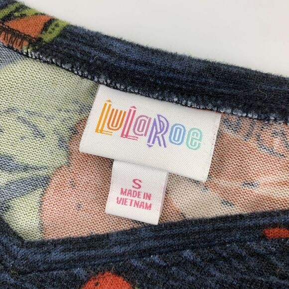 LuLaRoe Elizabeth Sweater V-Neck Long Sleeves Round Hem Tunic Roses Soft Small - Picture 7 of 10